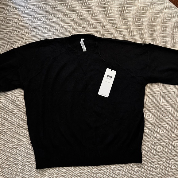 (NWT) ALO | Cashmere Jet Set Crew Sweater in Black, Size M - Picture 5 of 8